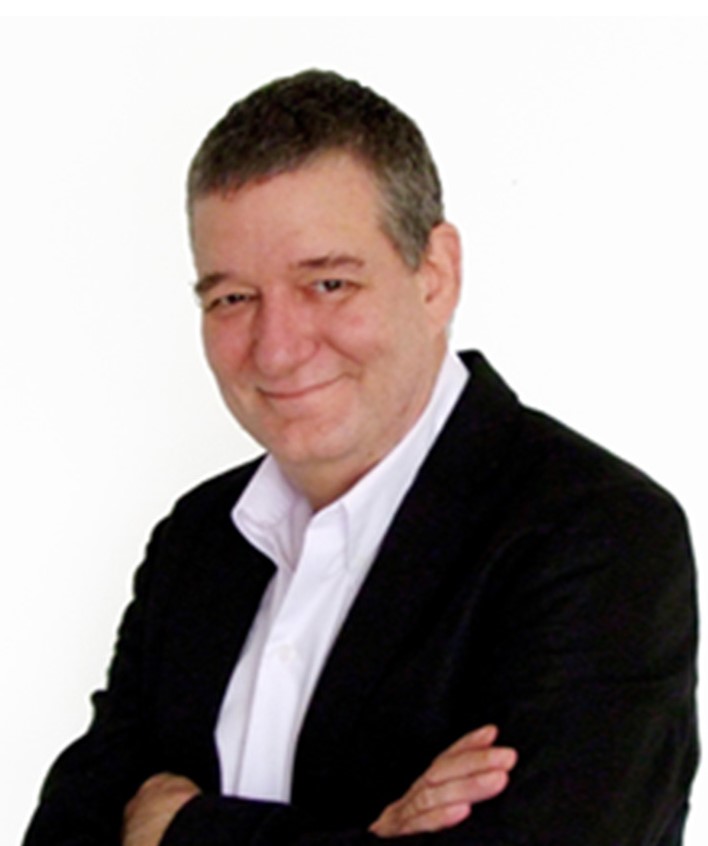 732b74bc-robert-brand_easy-resize.com_